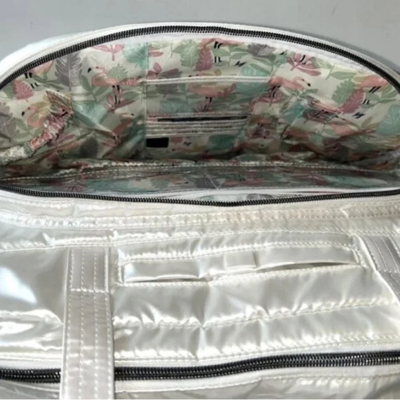 Lug Steamboat SE Duffel Bag Metallic Diamond Flamingo Foliage - Picture 4 of 7